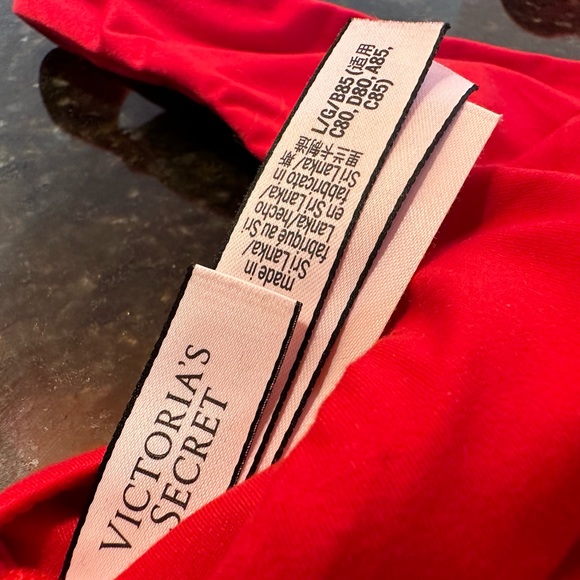 VICTORIA’S SECRET Bralette - Picture 4 of 5